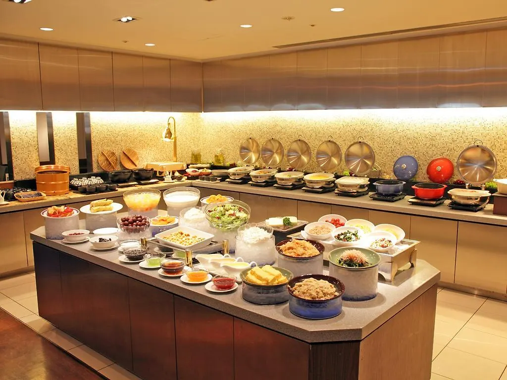 Kyoto Royal Hotel & Spa 4*,